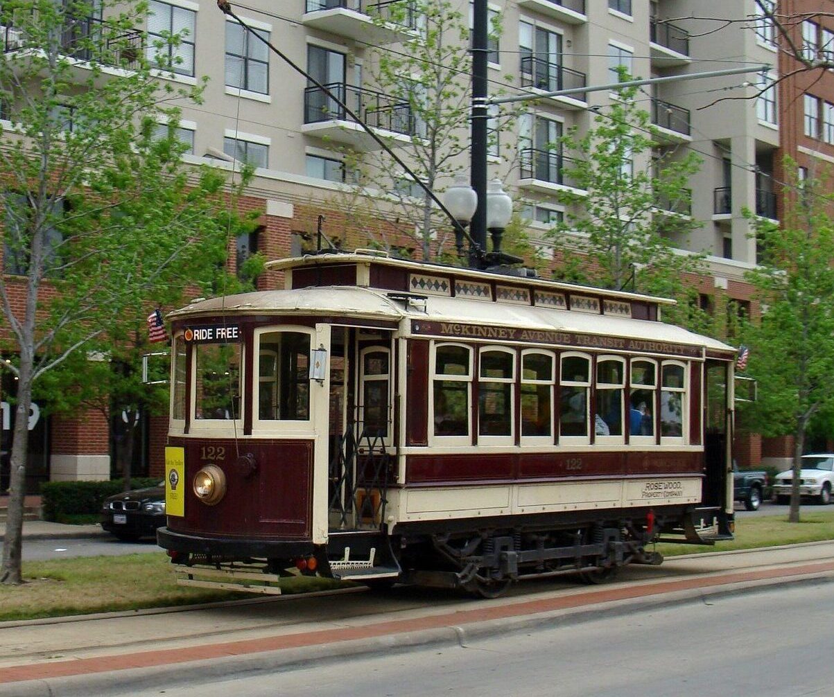 Dallas M-Line Trolley