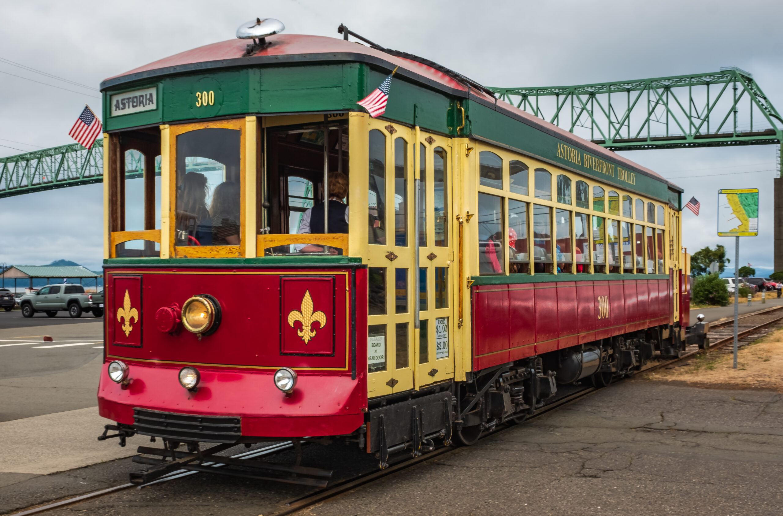 Astoria Riverfront Trolley